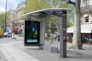 La ville de Paris exprimente le mobilier urbain interactif