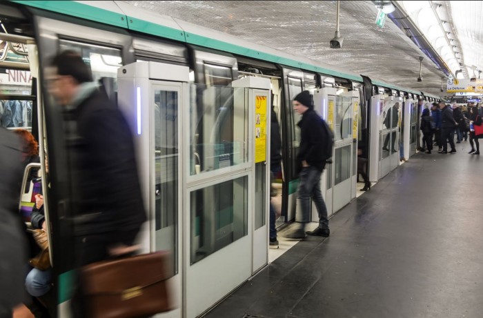 Une panne informatique inconnue a paralys la ligne 1 du mtro parisien
