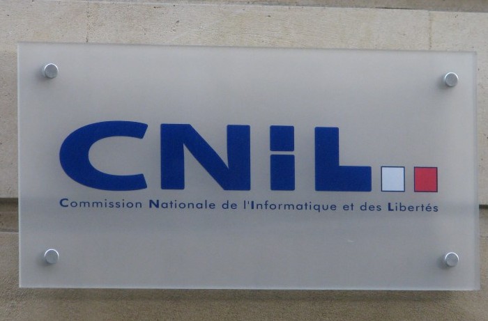 La CNIL pointe le dtournement de fichiers de service public  des fins commerciales