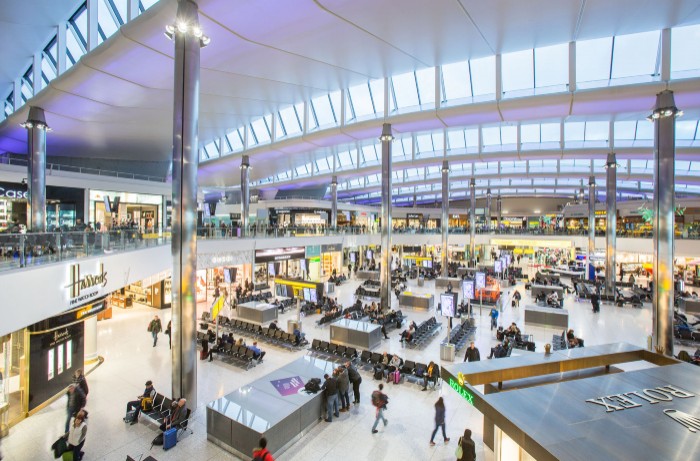 Heathrow fait dcoller ses flux de passagers avec une gouvernance data par l'IA