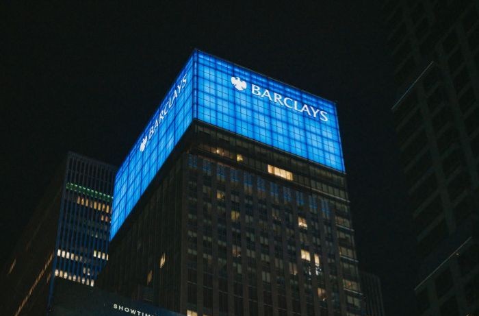 Barclays signe pour 100 000 licences Copilot de Microsoft