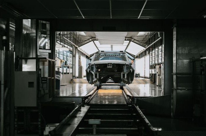 Après sa cyberattaque, Jaguar Land Rover réenclenche la première
