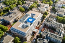 Les Hospices Civils de Lyon soignent un SIH bas sur la data