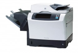 La LaserJet 4345mfp imprime ou copie 43 pages par minute - HP LaserJet 4345mfp - HP