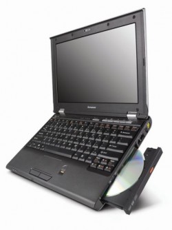 Le premier ultraportable Lenovo - 3000 V100 - Lenovo