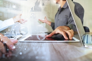 Centraliser la gestion des sauvegardes sur NAS sans frais de licence :<br/> les retours d'exp�riences de trois utilisateurs de Synology