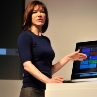 C'est par la voix de Julie Larson-Green, que Microsot a préannoncé la fin prochaine des tablettes Windows RT sur base ARM. Crédit D.R.