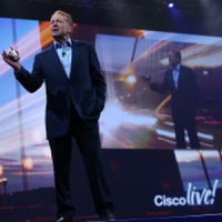 John Chambers, CEO de Cisco, a profité l'événement Cisco Live 2014 pour tracer les objectifs de la firme. Crédit D.R.