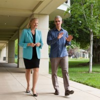  Ginni Rometty, CEO d'IBM, et Tim Cook, CEO d'Apple, ont annonc aujourd'hui un partenariat mondial pour renforcer leurs solutions mobiles dans les entreprises. 