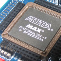 Intel pourrait racheter Altera pour renforcer ses puces serveur avec des circuits FPGA. (Crdit D.R.)