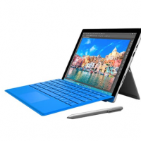 L'effet d'attente sur la Surface Pro 4, en vente le 26 octobre, a ngativement pes sur les ventes de tablettes Microsoft sur le trimestre coul. (crdit : D.R.)