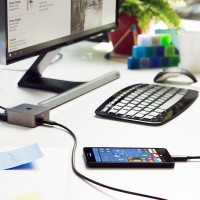 Dernire cartouche de Microsoft pour sauver sa gamme Lumia, le Display Dock qui permet d'utiliser un Lumia 950 ou 950XL comme un poste de travail.