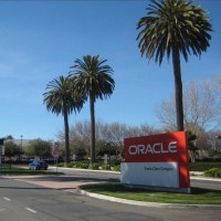 La réorganisation de l'activité matérielle d'Oracle entraîne des réductions d'effectifs à Santa Clara en Californie, l'un des sites acquis avec le rachat de Sun Microsystems en 2011. (crédit : Wikimapia.org/Sachse)