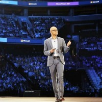 Satya Nadella, CEO de Microsoft, sur la scne de Inspire 2017 qui se tient du 9 au 13 juillet  Washington DC. (crdit : Microsoft)