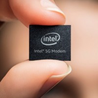 Les puces radio 5G d'Intel sont attendues en 2019, quand les premiers rseaux seront dploys un peu partout dans le monde. (Crdit Intel)