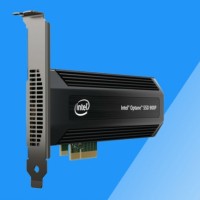 La 900P d'Intel utilise une interface PCi Express pour des performances accrues. (Crdit : D.R.)