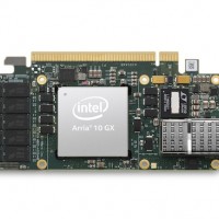 Encore grav en 20 n, le circuit FPGA Arria 10 d'Intel vient quiper les serveurs de Dell et Fujitsu pour acclrer le traitements de tches spcifiques. (Crdit Intel)
