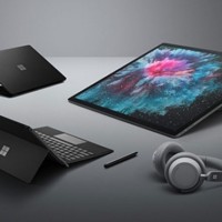 Microsoft a annonc la mise  jour de Surface devices le 2 octobre : Surface Laptop 2, Surface Pro 6 et Surface Studio 2. Les couteurs de surface ont rejoint la famille.