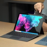 Le Surface Pro 6 n'avait pas bnfici d'amliorations retentissantes en octobre dernier. Un changement de fournisseur pourrait faire du bruit lors du prochain vnement Surface de Microsoft. (Crdit : Adam Patrick Murray/IDG)