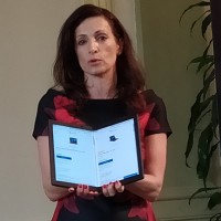 La responsable des communications commerciales mondiales de Lenovo, Milanka Muecke, a prsent le ThinkPad X1 Fold  Bologne en Italie, aprs son lancement au CES 2020. (Crdit : Nicolas Certes)