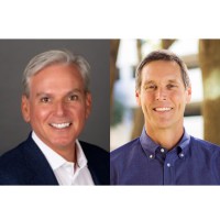 Craig Malloy, fondateur et CEO de Lifesize, ( droite) dirigera la nouvelle entit quand John Lynch, CEO de Serenova, sera directeur gnral adjoint des ventes, charg du suivi stratgique des grands comptes internationaux. (Crdits : Serenova et Lifesize)