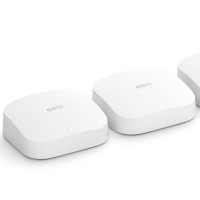L'Eero Pro 6 et l'Eero 6 sont tous deux quips dun hub Zigbee intgr pour communiquer avec dautres appareils de la maison connecte,