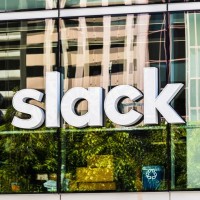 Salesforce prvoit que le CA de Slack atteindra 1,5 milliard de dollars pour lexercice 2023.