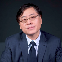 Yuanqing Yang, actuel CEO de Lenovo, a annoncé lors de l'événement annuel de la firme vouloir embaucher 12 000 personnes en R&D. (Crédit : Lenovo)
