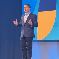 De retour à Las Vegas pour sa traditionnelle convention, Michael Dell, le CEO de Dell technologies, a terminé l'intégration d'EMC et annonce un chiffre d'affaires de 100 milliards pour son année fiscale passée. (Crédit S.L.)