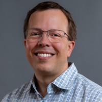 Matt Hicks, passé par IBM entre 2001 et 2005, puis en poste chez Red Hat à partir de 2009, est aujourd'hui nommé CEO de l'entreprise. (Crédit : Red Hat)