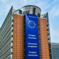 Le CISPE a déposé une plainte auprès de la Commission européenne sur la politique de licences cloud de Microsoft. (Crédit Photo : dimitrisvetsikas1969/Pixabay)