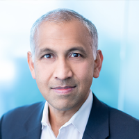 «Nous avons fait d'importants progrès vers la réalisation de notre vision multicloud hybride, avec le lancement de NC2 sur Microsoft Azure et les améliorations apportées à notre plateforme pour accélérer l'adoption de Kubernetes à grande échelle dans l'entreprise », commente Rajiv Ramaswami, le président et CEO de Nutanix. Crédit photo : D.R.