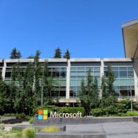 Microsoft a supprim des postes au sein de sa division cloud Azure, mais aussi dans les quipes de la ralit mixte. (Crdit Photo: CoolCeasar/Wikipedia)