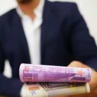 Dans l'IT, la hausse des salaires sera moins marque par rapport  l'an dernier avec des niveaux toujours hauts pour des profils difficiles  trouver . (Crdit: Pixabay) 