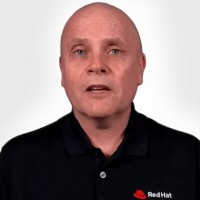 Simon Seagrave, responsable marketing produits de Red Hat a prsent OpenShift Virtualization Engine, une alternative  VMware trs oriente machine virtuelle. (crdit : Red Hat) 