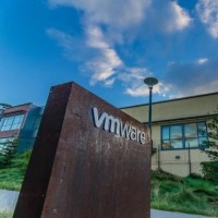 Les dus de VMware doivent anticiper la dure et les cots d'une migration vers des solutions alternatives, indique Gartner. (Crdit Photo : DR)