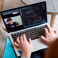 Microsoft domine le marché des communications unifiées avec Zoom et Cisco comme poursuivants lointains. (Crédit photo : Pexels) Microsoft domine le marché des communications unifiées avec Zoom et Cisco comme poursuivants lointains. (Crédit photo : Pexels)
