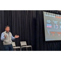 Pour fournir une véritable data cloud nous avons voulu l'exposer comme un service cloud plus virtualisé, a précisé Rob Lee, directeur technique de Pure Storage. (crédit : DF) Pour fournir une véritable data cloud nous avons voulu l'exposer comme un service cloud plus virtualisé, a précisé Rob Lee, directeur technique de Pure Storage. (crédit : DF)