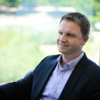 Dmitry Kuchynski, vice-président en charge des MSP chez Cyberark : « Les MSP qui travaillent avec Cyberark vont avoir accès à un certain nombre de méthodologies et d'outils pour améliorer leur expérience et le temps nécessaire à la conclusion d'une première affaire. » (Crédit photo : Cyberark) Dmitry Kuchynski, vice-président en charge des MSP chez Cyberark : « Les MSP qui travaillent avec Cyberark vont avoir accès à un certain nombre de méthodologies et d'outils pour améliorer leur expérience et le temps nécessaire à la conclusion d'une première affaire. » (Crédit photo : Cyberark)