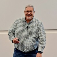 Directeur architecture chez AMD, Kurtis Bowman pilote également le consortium UALink poru contre la domination de Nvidia sur les clusters de GPU. (Crédit S.L.) Directeur architecture chez AMD, Kurtis Bowman pilote également le consortium UALink poru contre la domination de Nvidia sur les clusters de GPU. (Crédit S.L.)