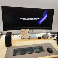 HP a présenté sa mini station graphique Z2 mini G1a et sa version mobile HP Zbook Ultra G1a, toutes deux motorisées par un ensemble CPU/GPU d’AMD. (Crédit B.H.) HP a présenté sa mini station graphique Z2 mini G1a et sa version mobile HP Zbook Ultra G1a, toutes deux motorisées par un ensemble CPU/GPU d’AMD. (Crédit B.H.)