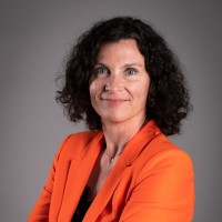 Delphine Ferrier succ�de � Xavier Daubignard comme DG de Spie ICS