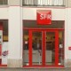 SFR ferme des petites boutiques  mais en agrandit d'autres
