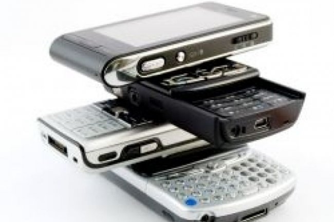 1 016 622 tlphones portables ont t collects en 2011. Crdit Robert Davies/shutterstock