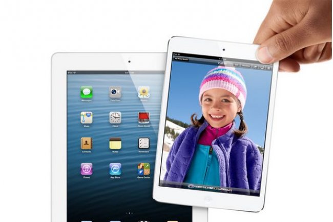 Ci-dessus l'iPad Retina et l'iPad mini d'Apple.