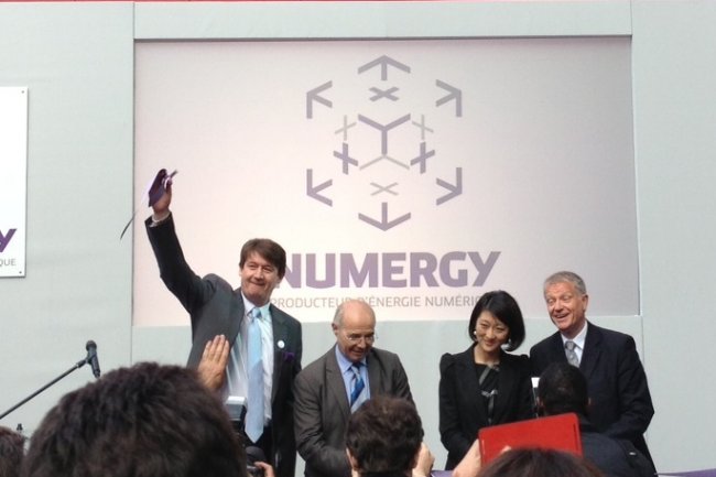 Photo de famille  l'occasion de l'inauguration de Numergy : de gauche  droite, P.Tavernier, J.Salvator, F.Pellerin et G.Roussel