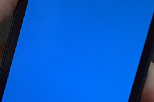 Certains utilisateurs d'iPhone 5S ont vu leur cran devenir bleu Crdit Photo: D.R