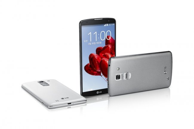 Le LG G Pro 2 dispose d'un cran Full HD de 5,9 pouces associ  un processeur quatre coeurs Snapdragon 800 cadenc  2,26 GHz.