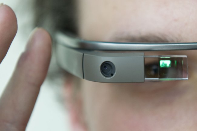Les porteurs de lunettes connectes doivent teindre leurs appareils dans les endroits o les tlphones portables sont prohibs, a indiqu la firme de Mountain View dans un mmo.