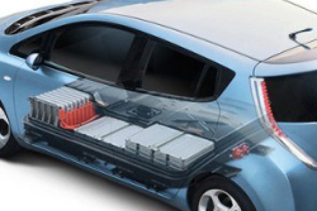 Nissan va tester le stockage d'énergies renouvelables sur des batteries usagées de voitures électriques pour les datacenters. Crédit Photo: D.R 